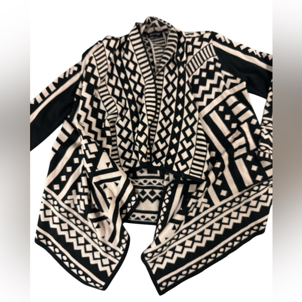 Charlie Paige Cardigan Aztec - Picture 5 of 12